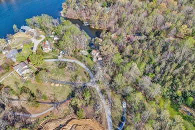 Welcome to your Smith Mountain Lake retreat! Tucked away in a - photo 50