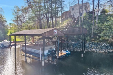 Welcome to your Smith Mountain Lake retreat! Tucked away in a - photo 51