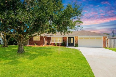 St. Lucie River Home For Sale in Port Saint Lucie Florida