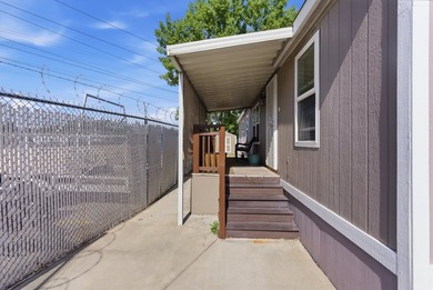 Location, location, location! Nestled in one of the area's most - photo 4