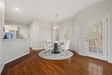 Elegant and spacious 5-bedroom, 2.5-bath residence located in a - photo 9