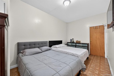 JUST LISTED! 6-UNIT MULTI-FAMILY BUILDING | 12 BEDROOMS, 6 - photo 17