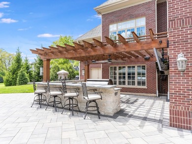 Custom Havlicek residence in Crane Road Estates. Set on a 1 - photo 43