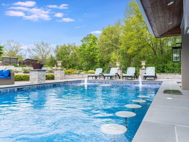 Custom Havlicek residence in Crane Road Estates. Set on a 1 - photo 50