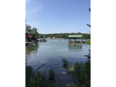 Hidden Valley Lake Lot Sale Pending in Mapleton Kansas