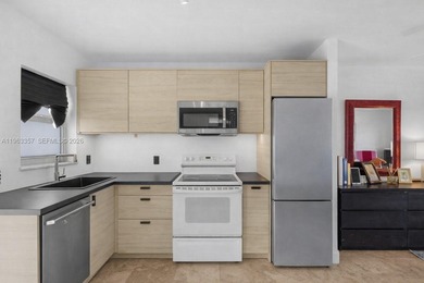 Amazing investment opportunity in the heart of South Beach! This