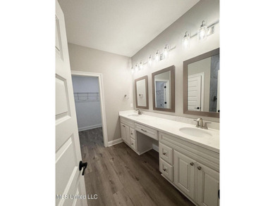 Like-new and fully move-in ready. Located on a large corner lot - photo 13