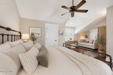 Rare opportunity to own a luxury, maintenance-free townhome - photo 14