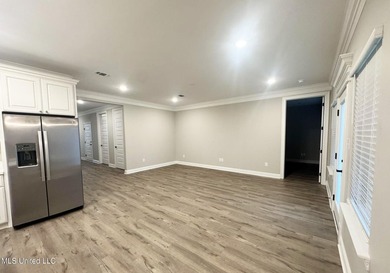 Like-new and fully move-in ready. Located on a large corner lot - photo 17