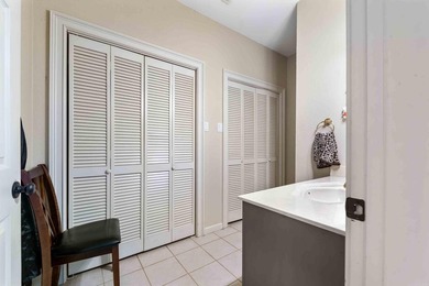 PRICED TO SELL - MAKE AN OFFER!!! Welcome to an entertainer's - photo 19