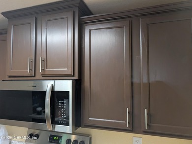 Welcome home to this beautifully maintained 3-bedroom, 2-bath - photo 21