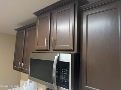 Welcome home to this beautifully maintained 3-bedroom, 2-bath - photo 22