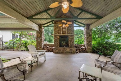 PRICED TO SELL - MAKE AN OFFER!!! Welcome to an entertainer's - photo 29