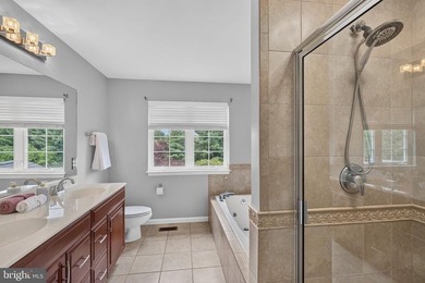 Beautifully maintained 4-Bedroom home on close to a half acre - photo 30