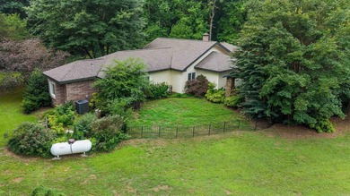 PRICED TO SELL - MAKE AN OFFER!!! Welcome to an entertainer's - photo 33