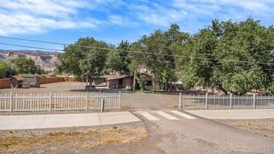 Additional listing photo 1