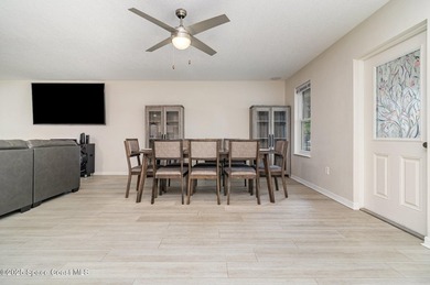 Discover the perfect blend of space and comfort at 5651 Travis - photo 3