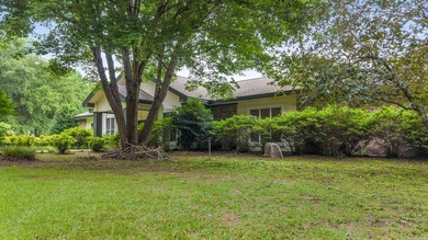 PRICED TO SELL - MAKE AN OFFER!!! Welcome to an entertainer's - photo 47