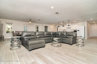 Discover the perfect blend of space and comfort at 5651 Travis - photo 7