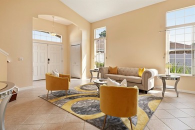 Welcome to this spacious 3-bedroom, 3-bathroom two-story block - photo 8