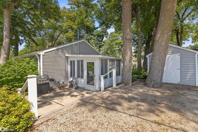Nestled just moments from vibrant PM Park and the lively Tiki - photo 19