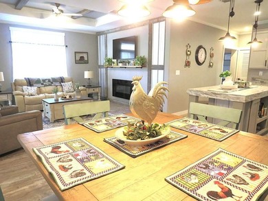 This beautiful 1393 square feet, 2.0 bed 2.0 bath Manufactured - photo 19