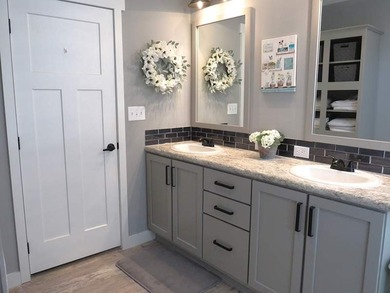 This beautiful 1393 square feet, 2.0 bed 2.0 bath Manufactured - photo 32