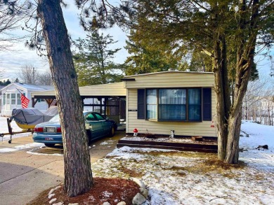 Lake Home For Sale in Iron Mountain, Michigan