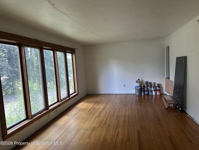 Large ranch home in Abington School District, 1.39 acres, 2 car - photo 2