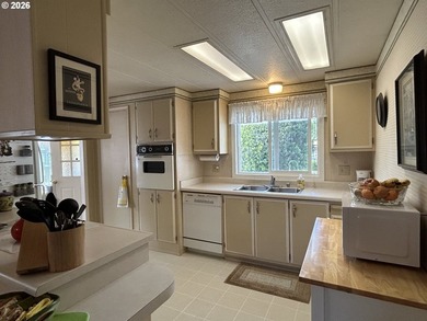 A beautiful place to live...welcome to this NW coastal location - photo 11