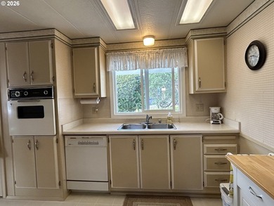A beautiful place to live...welcome to this NW coastal location - photo 12