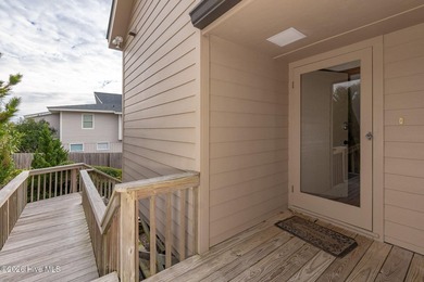 Charming 4-bedroom oceanfront cottage in Pine Knoll Shores - photo 14