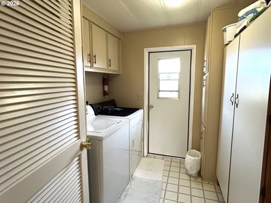 A beautiful place to live...welcome to this NW coastal location - photo 16