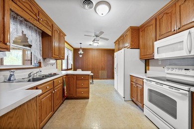 Step back to a time when homes were built to last. This solid - photo 18