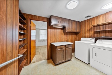 Step back to a time when homes were built to last. This solid - photo 20