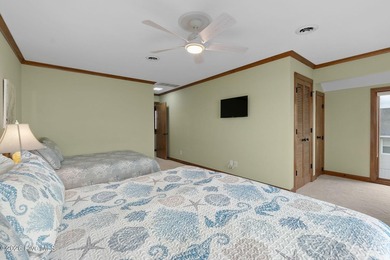 Charming 4-bedroom oceanfront cottage in Pine Knoll Shores - photo 38