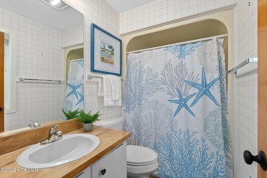 Charming 4-bedroom oceanfront cottage in Pine Knoll Shores - photo 43