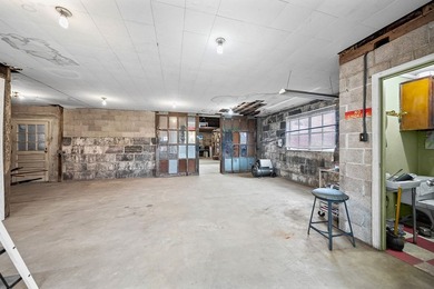 Step back to a time when homes were built to last. This solid - photo 44