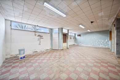 Step back to a time when homes were built to last. This solid - photo 46