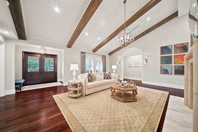 Welcome to an extraordinary estate in Pine Ridge, where over 8 - photo 7