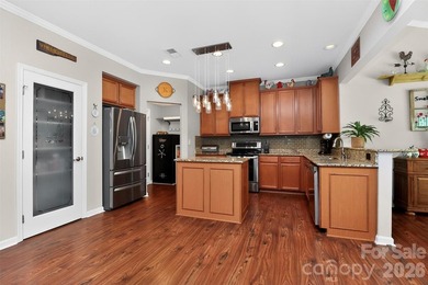 Welcome home to this beautifully maintained 2-story residence - photo 11