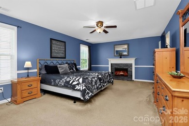 Welcome home to this beautifully maintained 2-story residence - photo 19