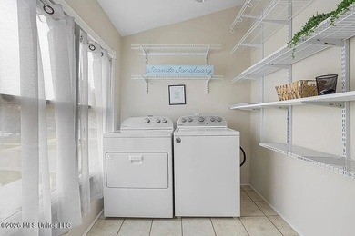 Experience the perfect blend of timeless Victorian elegance and - photo 38