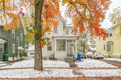 Fantastic investment opportunity on Cameron Street! This true - photo 1