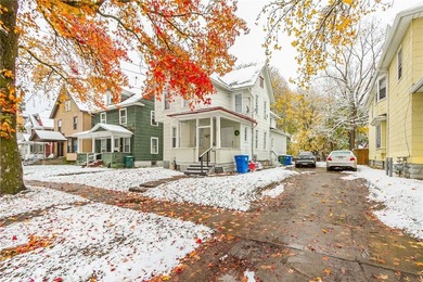 Fantastic investment opportunity on Cameron Street! This true - photo 4