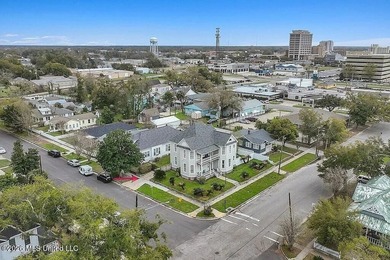 Experience the perfect blend of timeless Victorian elegance and - photo 49