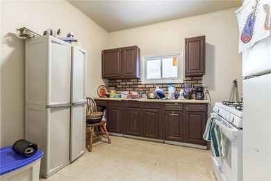 Fantastic investment opportunity on Cameron Street! This true - photo 10