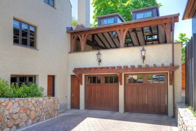 Timeless architecture, thoughtful modernization, and an - photo 6