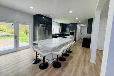 Set atop a private cul-de-sac in Windemere Estates community, 20 - photo 6