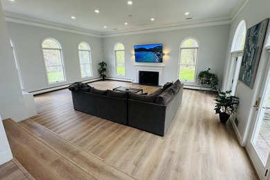 Set atop a private cul-de-sac in Windemere Estates community, 20 - photo 8